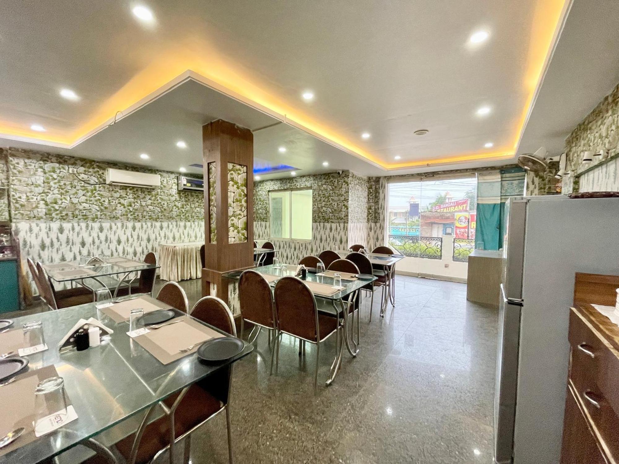 Close Puri Exterior photo