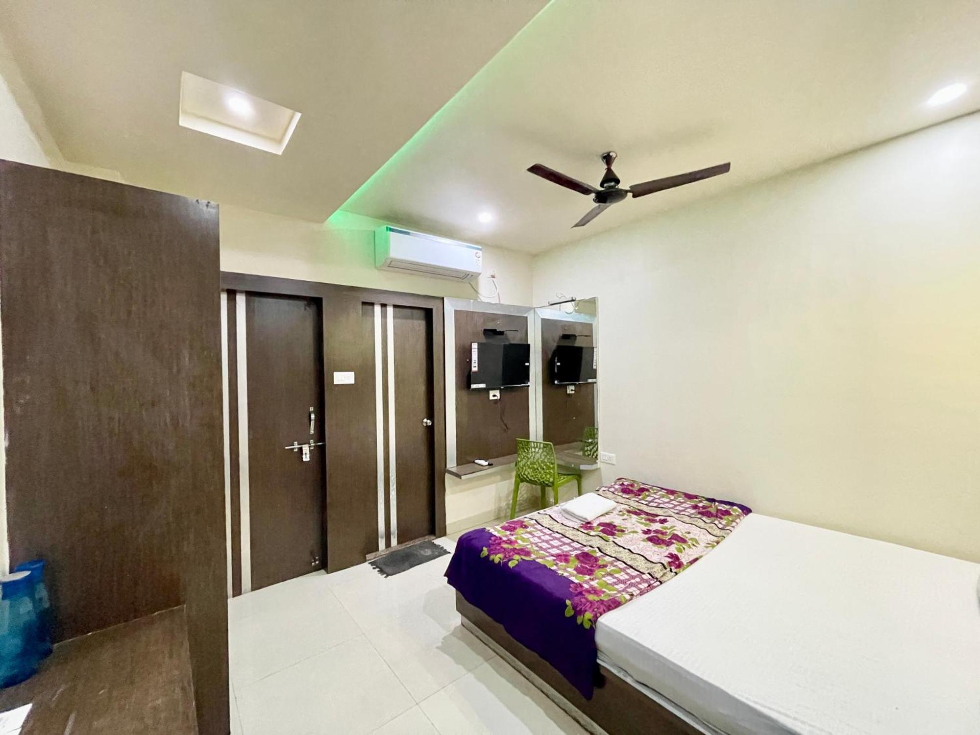 Close Puri Exterior photo
