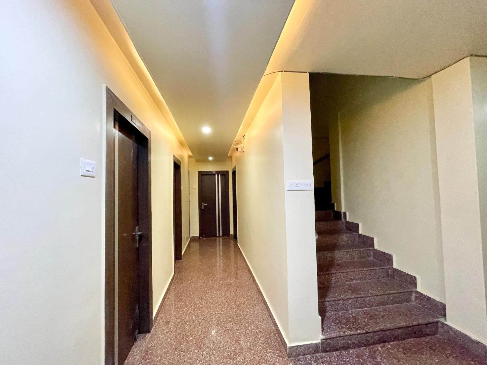 Close Puri Exterior photo